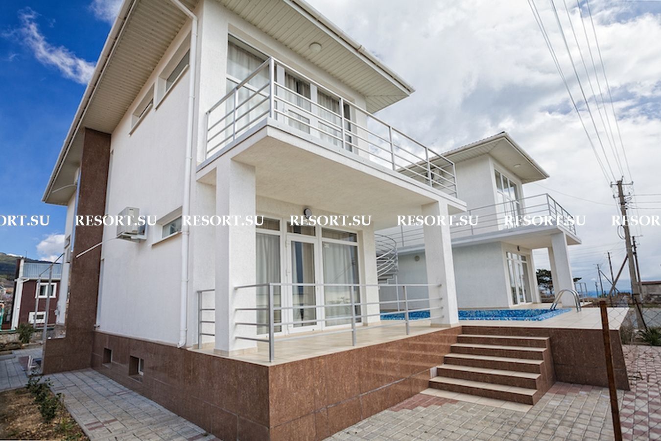  Продается двухэтажный дом в Кореизе 